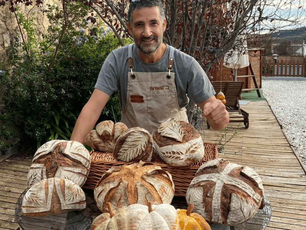 PANES DE MASA MADRE Y TÉCNICAS DE DECORACIÓN  CARLOS QUERALT